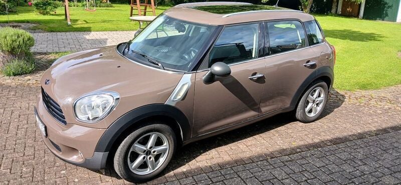 Braun Gebraucht 2013 Mini One Countryman SUV | 9.000 € (Fairer Preis) - Bild 1/4