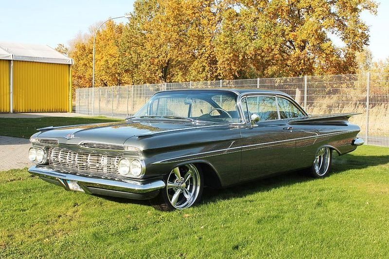 Grau Gebraucht 1959 Chevrolet Coupé Sport Coupé | 125.000 € - Bild 1/4