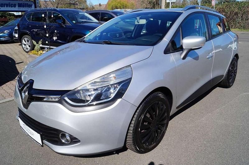 Gebraucht Renault Clio GrandTour 90 PS (66 kW) 2014 Silber (metallic) Kombi