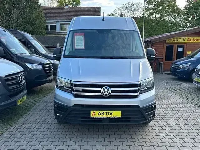 Gebraucht VW Crafter Trendline 140 PS (102 kW) 2022 Silber Van