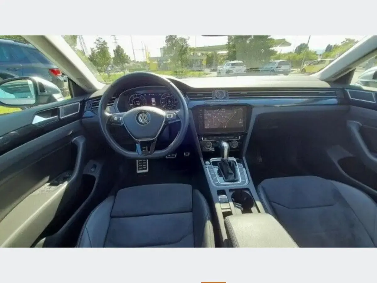 Gebraucht VW Arteon Elegance 190 PS (139 kW) 2018 Grau Kleinwagen