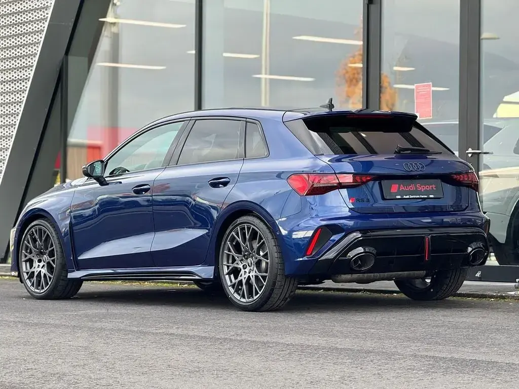 Gebraucht Audi RS3 Sport 400 PS (294 kW) 2026 Blue tour de france metallic 5 Limousine