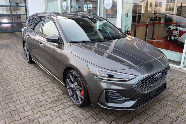 Nowe Ford Focus ST 280 KM (205 kW) 2025 Zielony Kombi