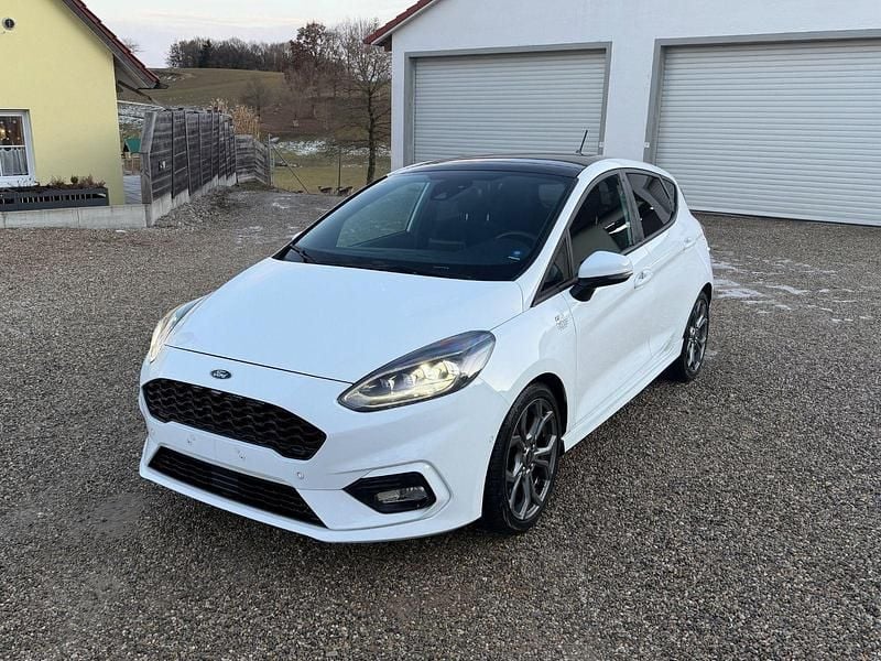 Weiß Gebraucht 2020 Ford Fiesta ST-Line X Kleinwagen | 13.499 € (Guter Preis) - Bild 1/4