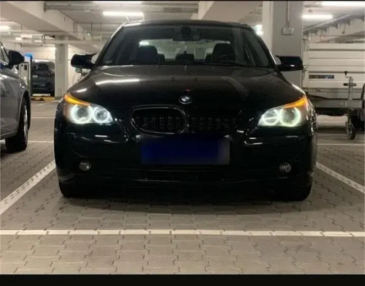 Gebraucht BMW 523 177 PS (130 kW) 2005 Schwarz Limousine