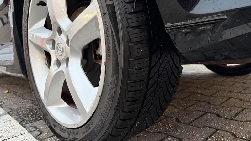 Gebraucht Opel Astra 125 PS (91 kW) 2005 Schwarz Kleinwagen