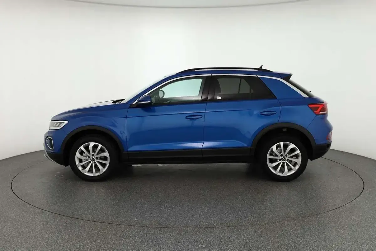 Gebraucht VW T-Roc 150 PS (110 kW) 2023 Blau SUV