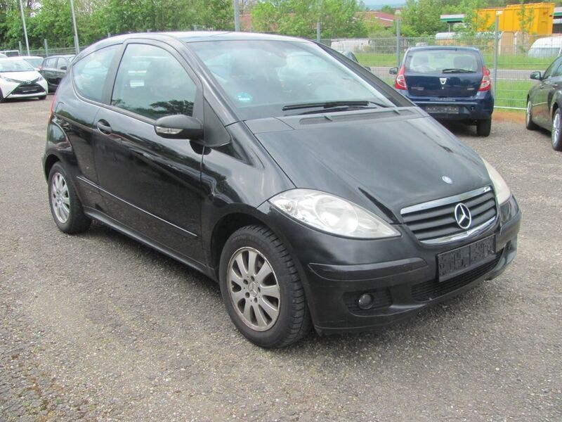 Gebraucht Mercedes A150 95 PS (69 kW) 2007 Kosmosschwarz Limousine