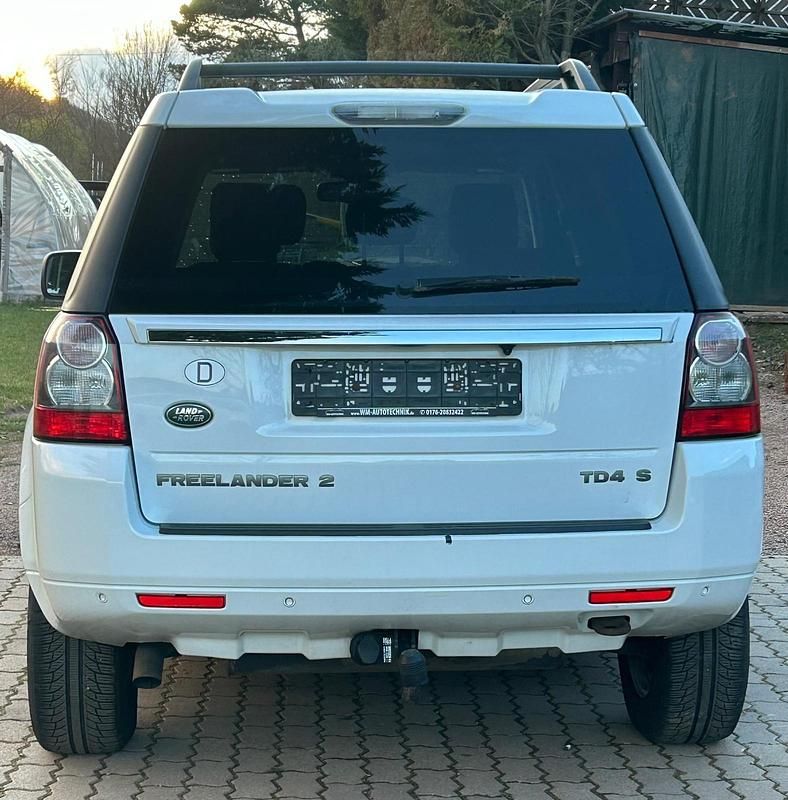 Gebraucht Land Rover Freelander 2 150 PS (110 kW) 2012 Weiß SUV