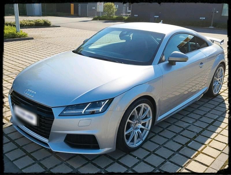 Silber Gebraucht 2015 Audi TT S-Line Coupé | 28.500 € (Teuer) - Bild 1/4