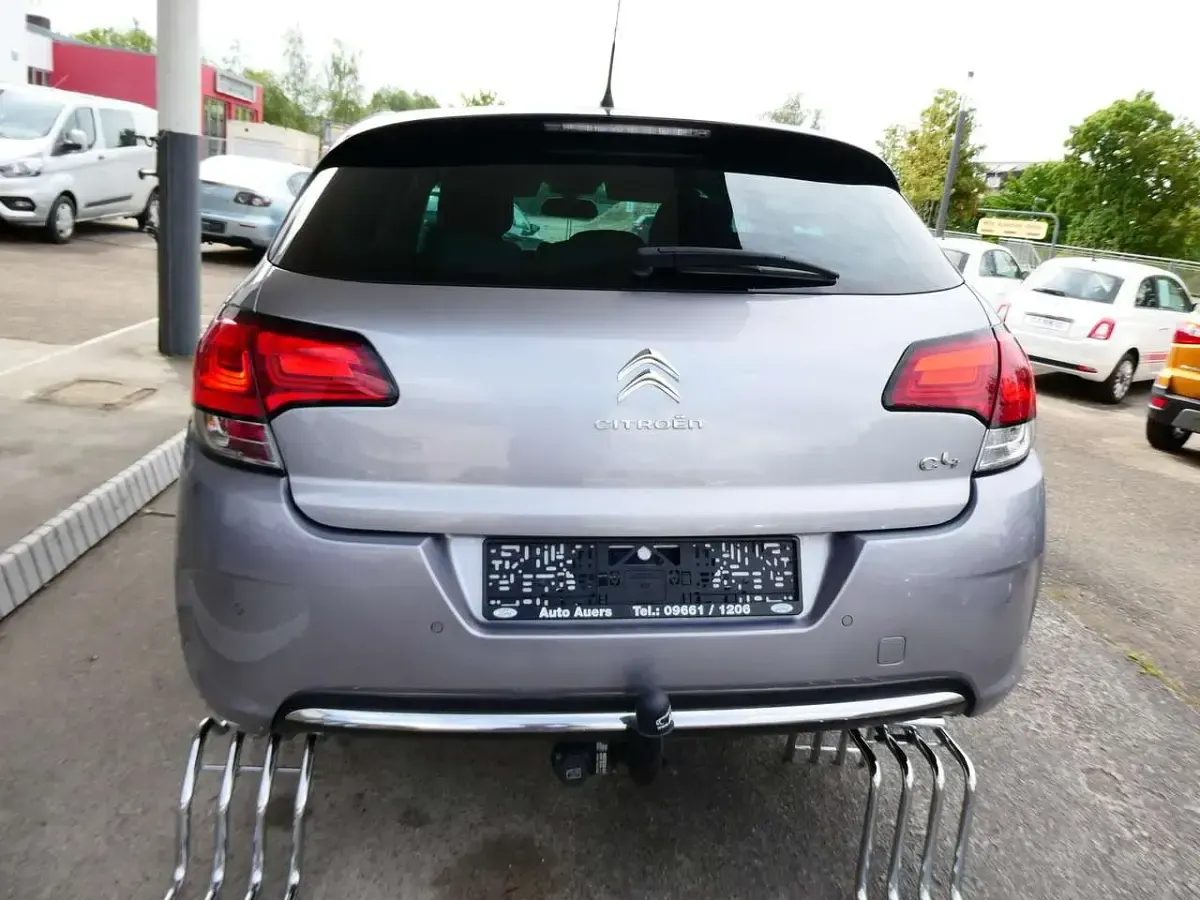 Gebraucht Citroën C4 SELECTION 131 PS (96 kW) 2018 Grau Limousine