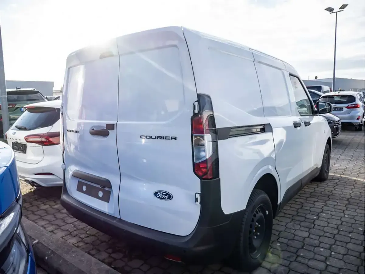 Neu Ford Transit Trend 101 PS (74 kW) 2025 Weiß Van