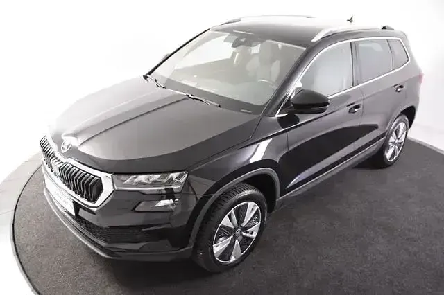 Gebraucht Skoda Karoq Selection 150 PS (110 kW) 2024 Schwarz (metallic) SUV