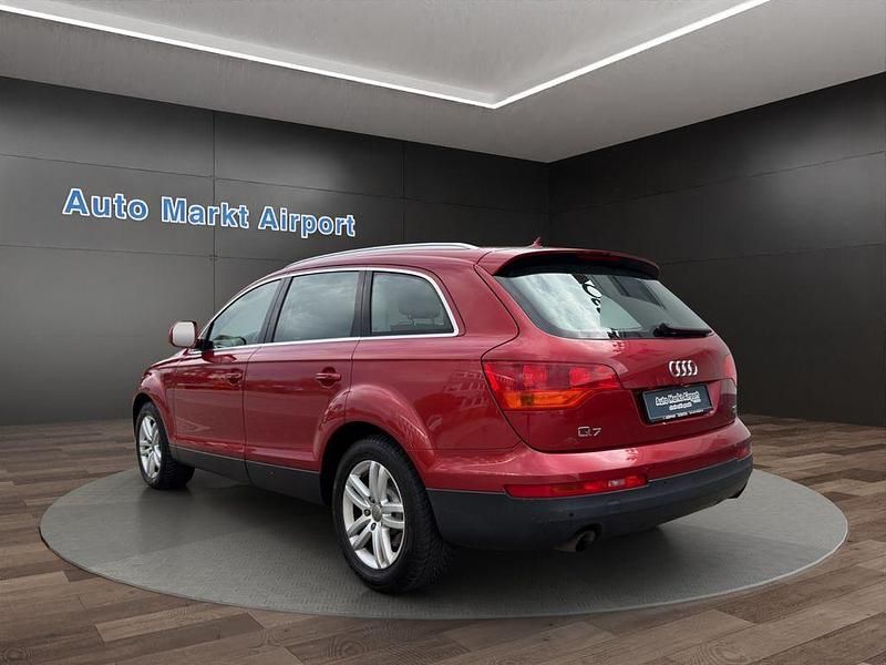 Gebraucht Audi Q7 Advanced 280 PS (205 kW) 2007 Rot SUV