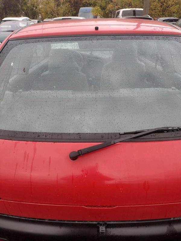 Rot Gebraucht 1995 Mitsubishi Colt Limousine | 2.200 € - Bild 1/4