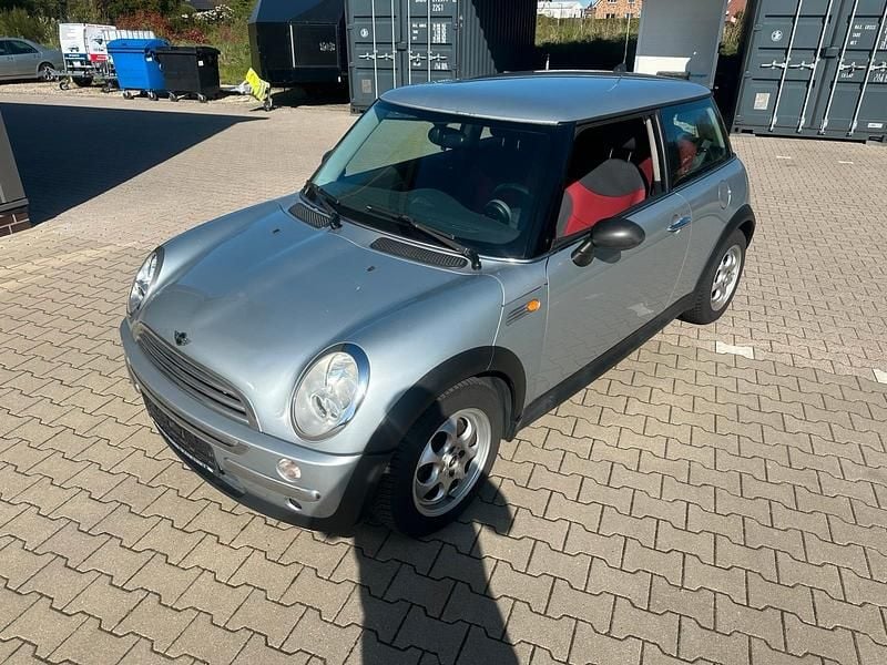 Usata Mini Cooper 88 CV (64 kW) 2005 Argento Utilitaria