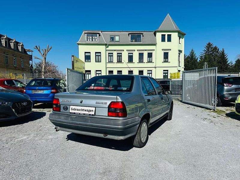 Gebraucht Renault 19 58 PS (42 kW) 1990 Blau Limousine