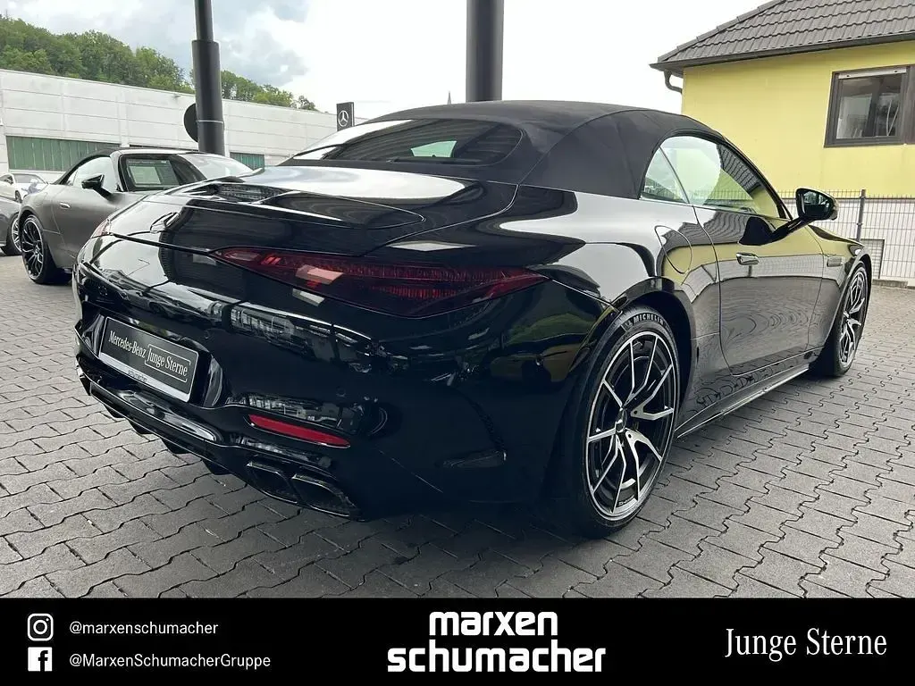 Gebraucht Mercedes SL63 AMG Premium Plus 585 PS (430 kW) 2022 Lack obsidianschwarz Cabrio