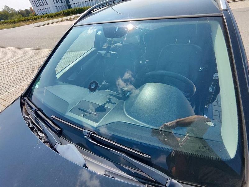 Schwarz Gebraucht 2010 Mercedes C250 Limousine | 5.500 € (Guter Preis) - Bild 1/4