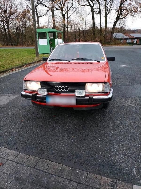 Second-hand Audi 100 86 CP (63 kW) 1980 Roșu Berlinǎ