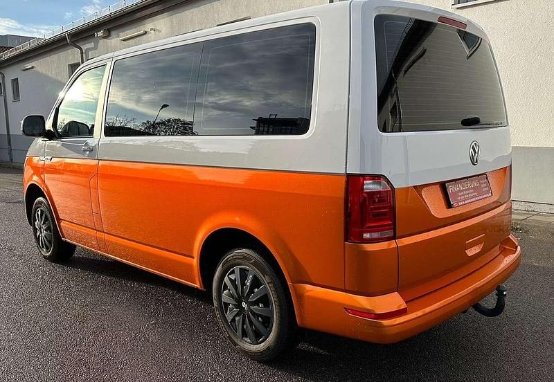 Gebraucht VW Multivan 102 PS (75 kW) 2019 Mandarintraumeffect folierung Van