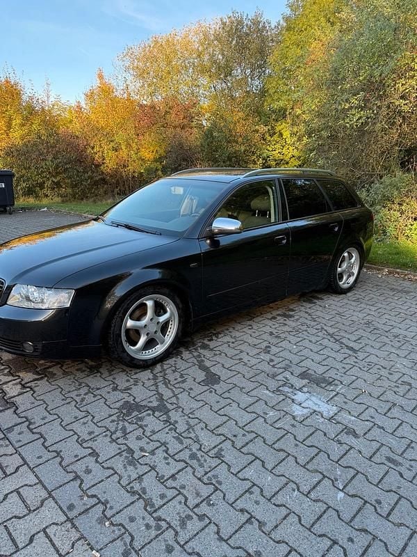 Gebraucht Audi A4 102 PS (75 kW) 2004 Schwarz Kombi