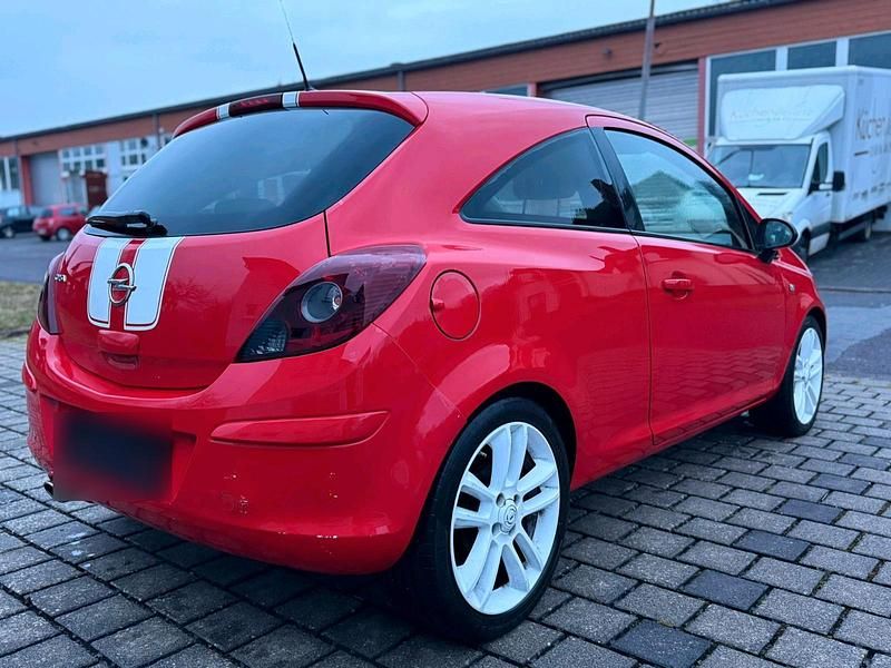 Gebraucht Opel Corsa Sport 87 PS (63 kW) 2011 Rot Kleinwagen