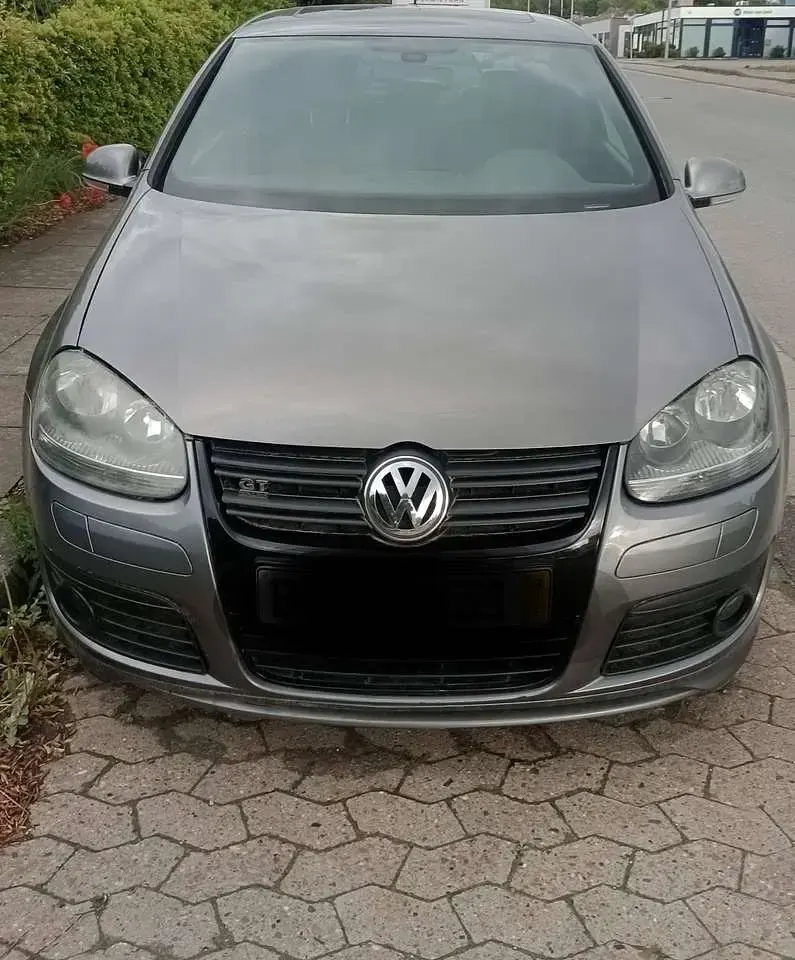 Gebraucht VW Golf V GT 140 PS (102 kW) 2007 Grau Limousine