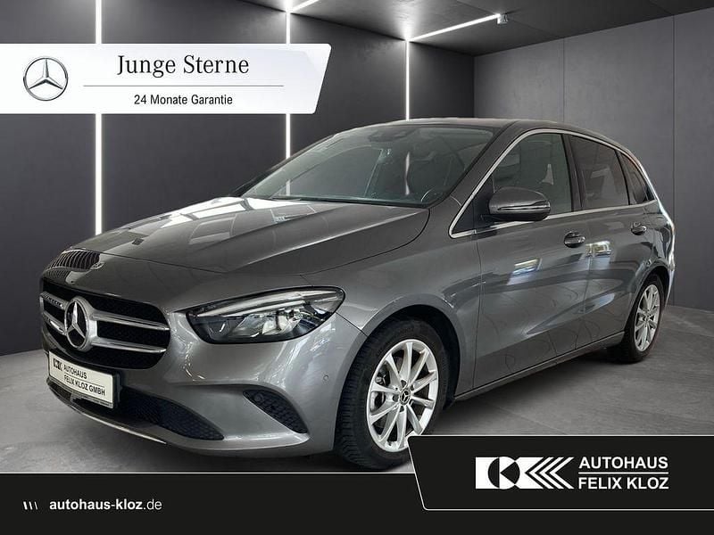 Grau Gebraucht 2021 Mercedes B200 Progressive Van / Kleinbus | 25.400 € (Fairer Preis) - Bild 1/4