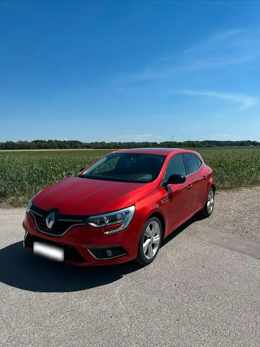 Gebraucht Renault Mégane 116 PS (85 kW) 2019 Rot Kleinwagen