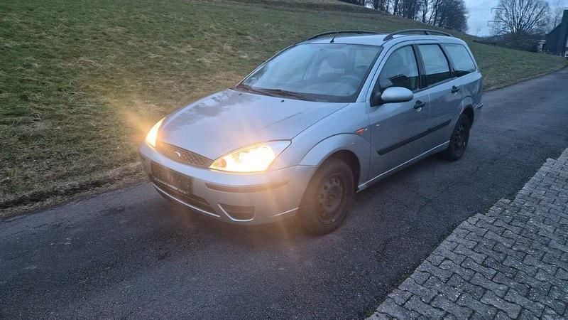 Gebraucht Ford Focus Finesse 101 PS (74 kW) 2003 Silber Kombi