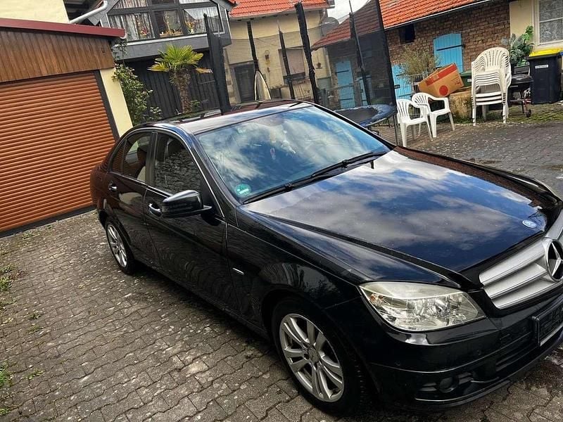 Gebraucht Mercedes C200 136 PS (100 kW) 2010 Schwarz Limousine