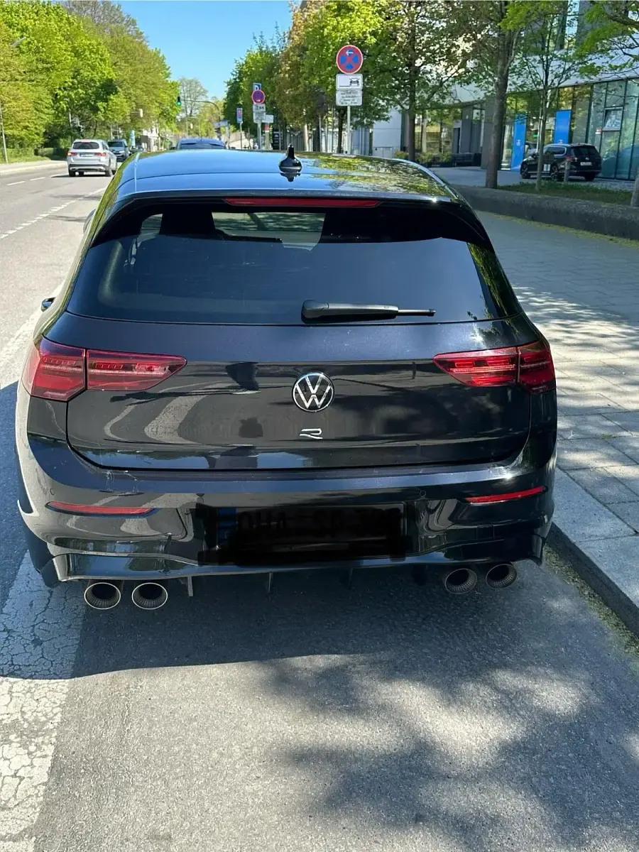 Gebraucht VW Golf VIII R 320 PS (235 kW) 2023 Schwarz Limousine