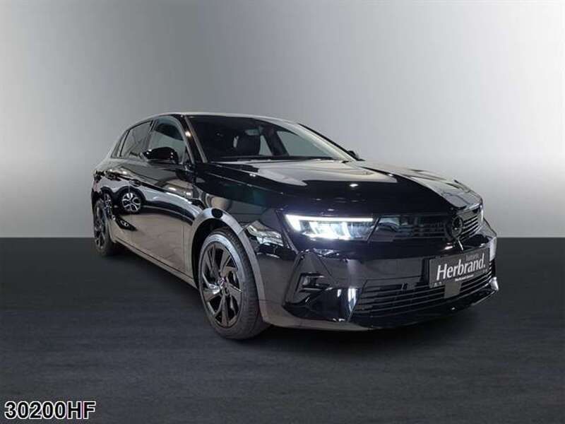 Gebraucht Opel Astra 181 PS (133 kW) 2023 Diamant schwarz/karbon schwarz Limousine