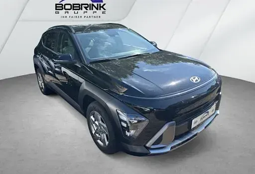Gebraucht Hyundai Kona Trend 120 PS (88 kW) 2023 Schwarz SUV