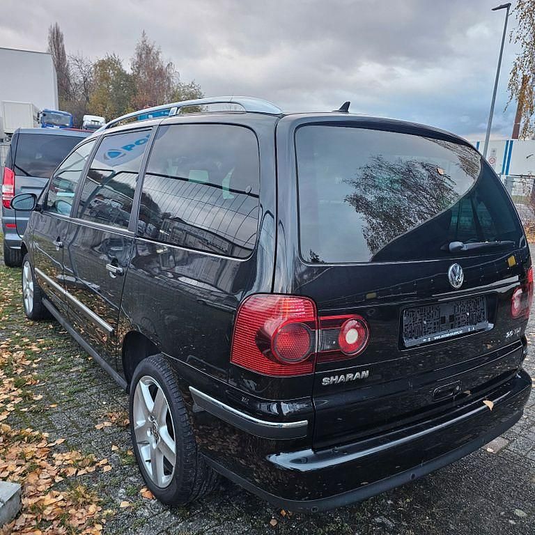 Gebraucht VW Sharan United 140 PS (102 kW) 2009 Schwarz Van / Kleinbus