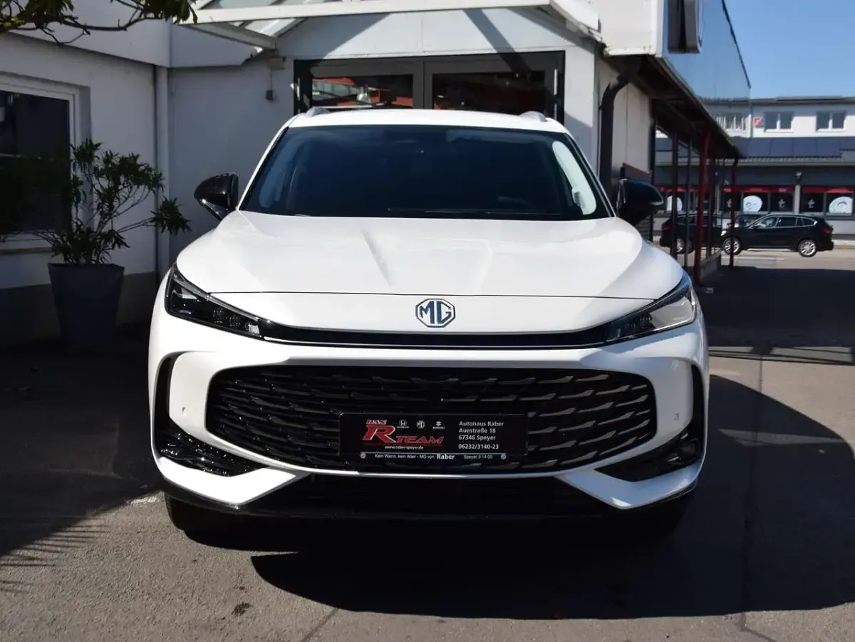 Neu MG HS Luxury 272 PS (200 kW) 2026 Pearl white SUV