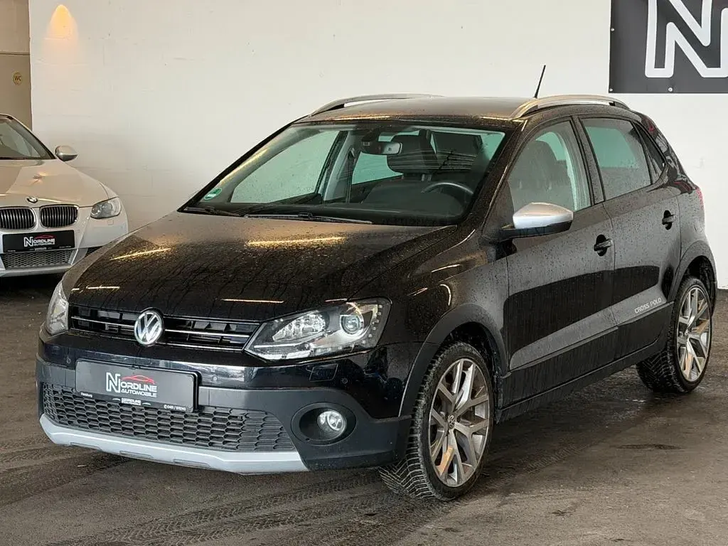Używany VW Polo Cross 110 KM (80 kW) 2016 Czarny Hatchback