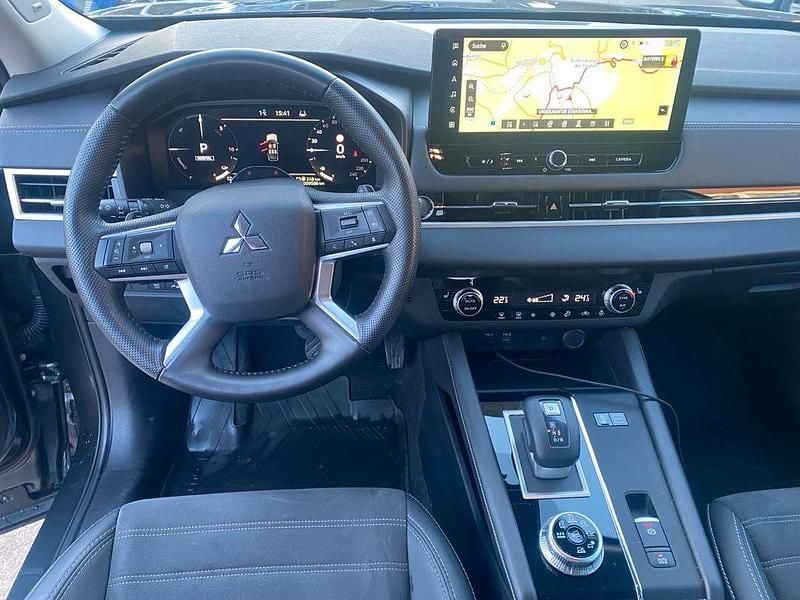 Gebraucht Mitsubishi Outlander P-HEV Edition 306 PS (225 kW) 2025 Grau SUV