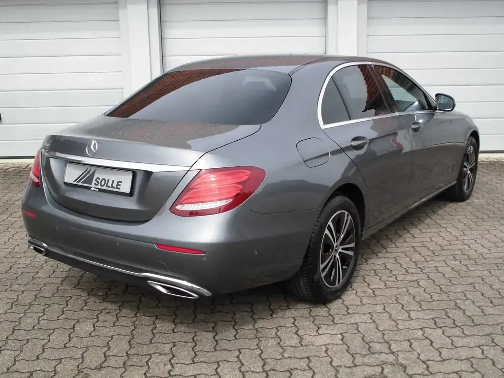 Usata Mercedes E200 197 CV (144 kW) 2020 Grigio Berlina
