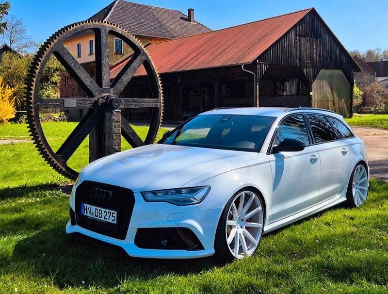 Weiß Gebraucht 2017 Audi RS6 Performance Kombi | 61.800 € (Fairer Preis) - Bild 1/4