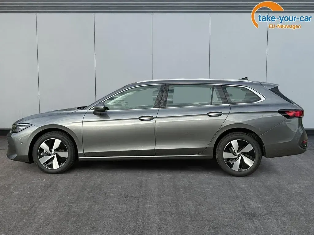 Neu VW Passat Business 150 PS (110 kW) 2025 Diabasgrau metallic Kombi