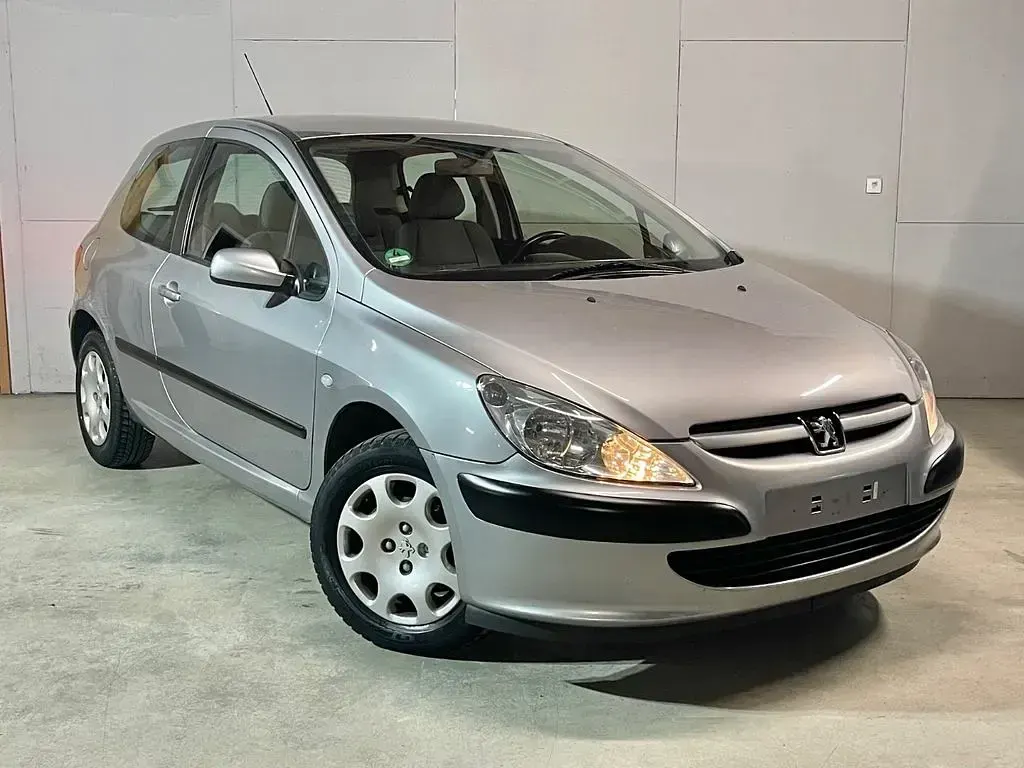 Gebraucht Peugeot 307 75 PS (55 kW) 2003 Grau Limousine
