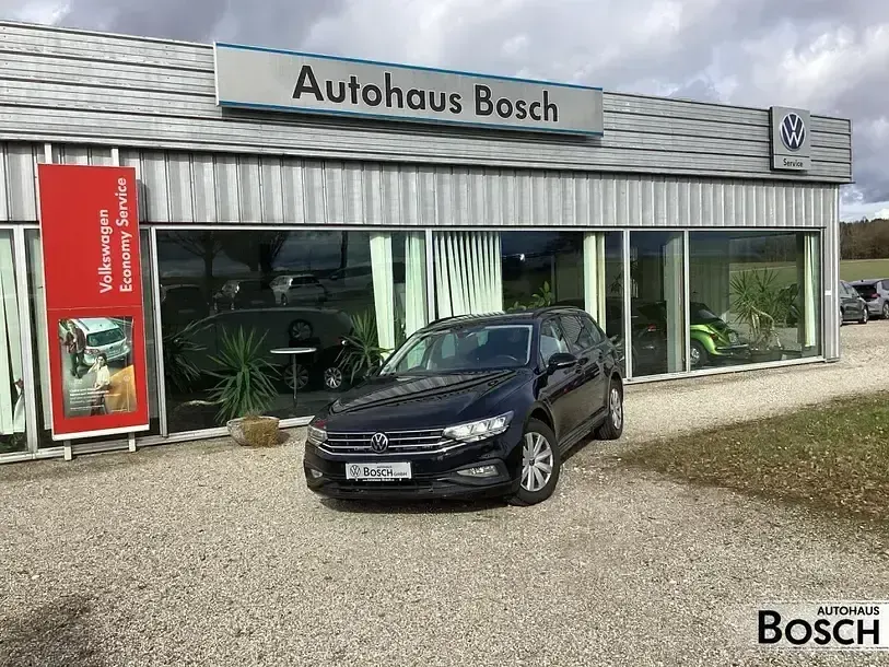 Gebraucht VW Passat Conceptline 150 PS (110 kW) 2022 Schwarz Kombi