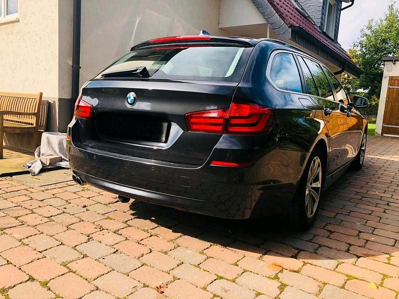 Second-hand BMW 520 180 CP (132 kW) 2013 Negru Break