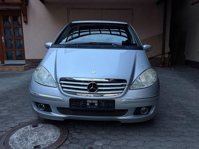 Gebraucht Mercedes A170 Elegance 116 PS (85 kW) 2005 Silber Van / Kleinbus