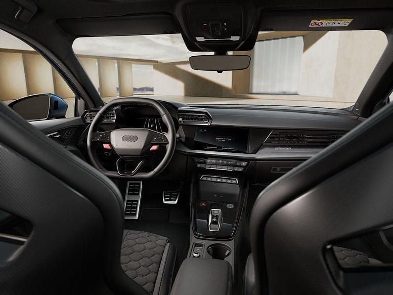 Second-hand Audi RS3 400 CP (294 kW) 2026 Albastru Berlinǎ