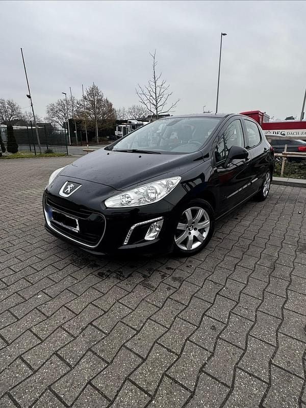 Gebraucht Peugeot 308 156 PS (114 kW) 2011 Schwarz Kleinwagen