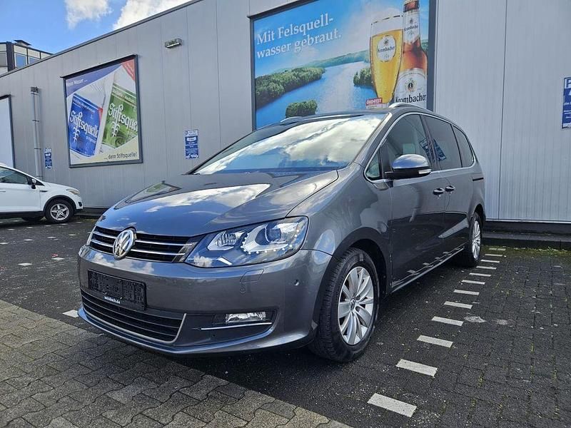 Gebraucht VW Sharan Highline 184 PS (135 kW) 2016 Grau Van / Kleinbus