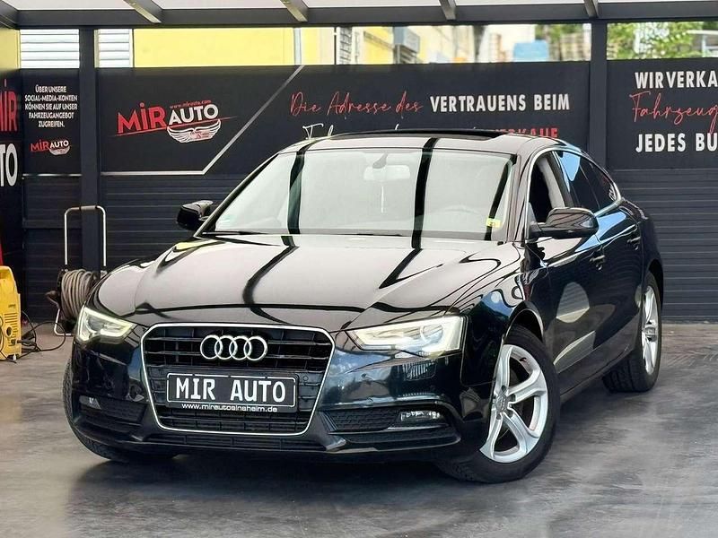 Phantomschwarz perleffekt Gebraucht 2012 Audi A5 Coupé | 11.900 € - Bild 1/4
